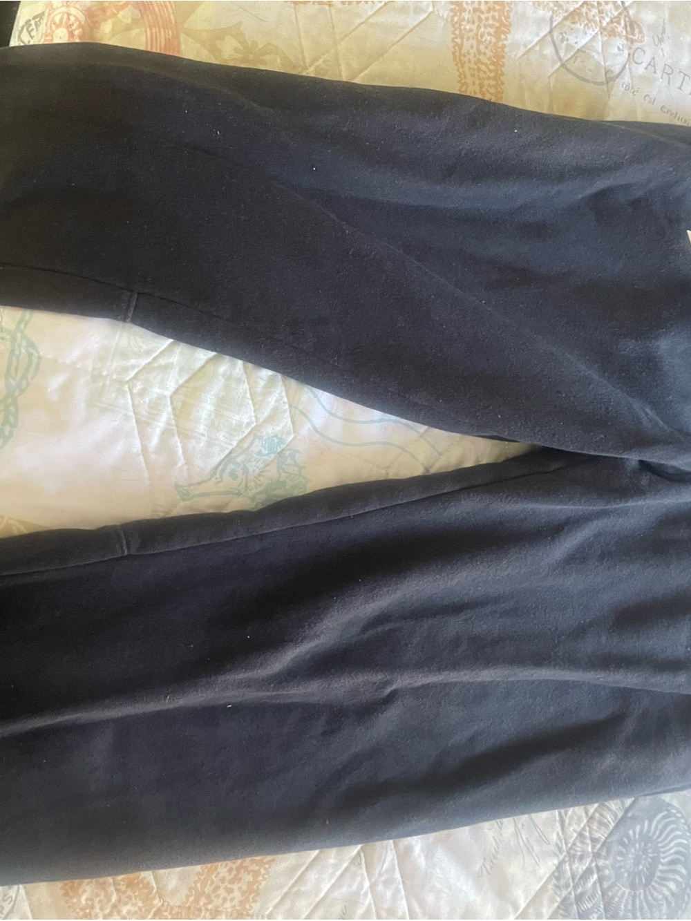 Under Armour Black Capris Pants